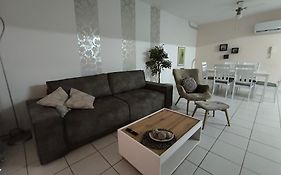 Anthea Gardens - Cosy Condo